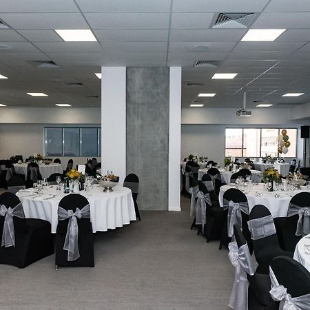 Oaks Toowoomba Hotel Экстерьер фото
